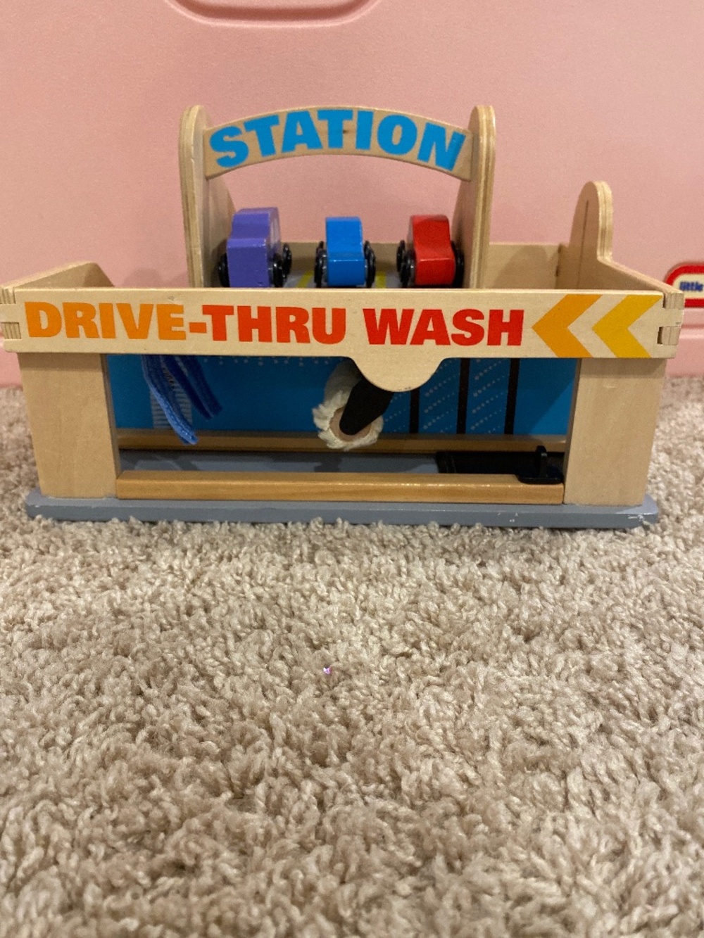 Melissa and Doug Service Station and Parking Garage